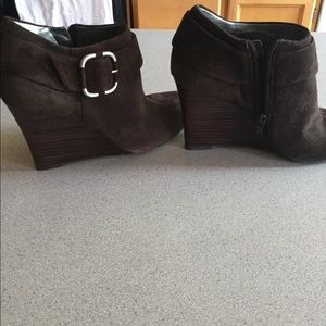 Brown Wedge bootie